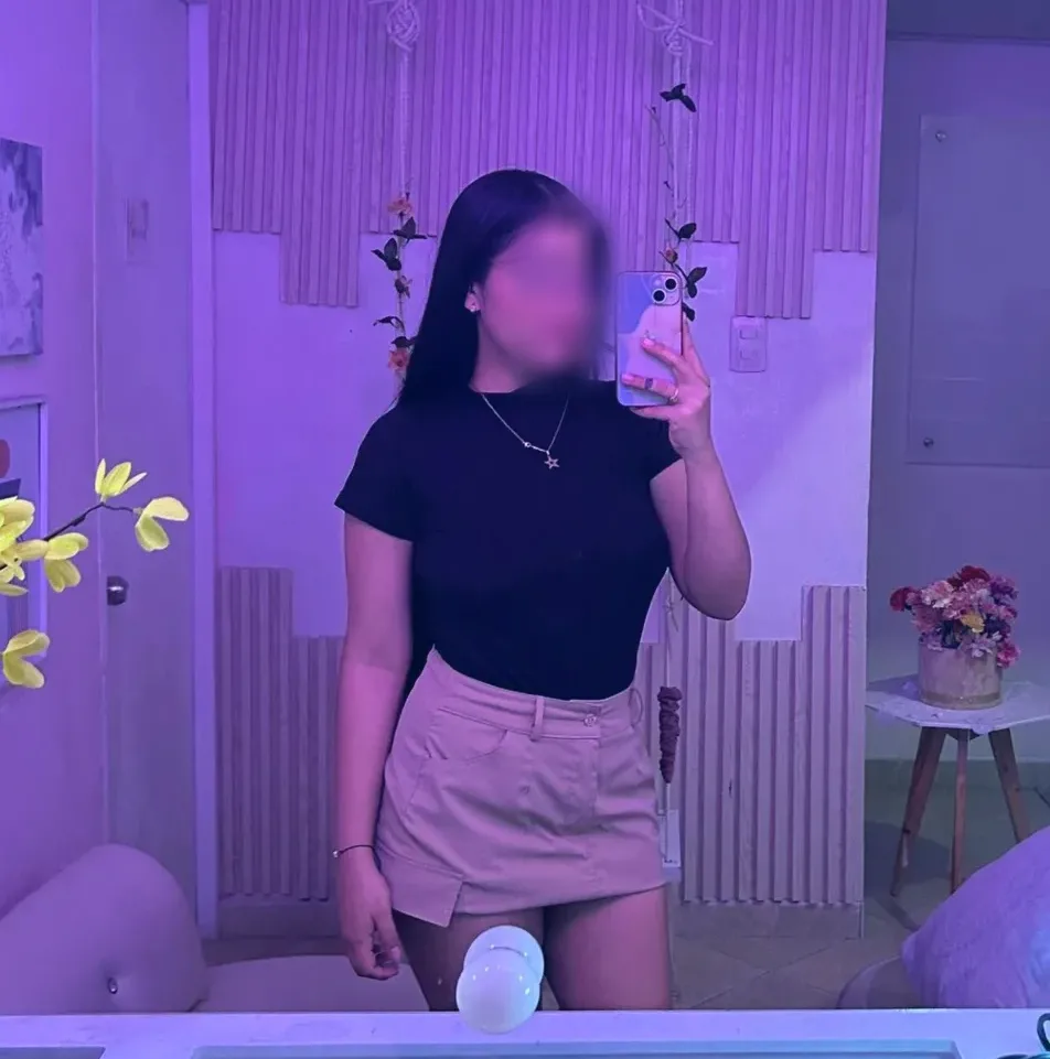 Cara, 23