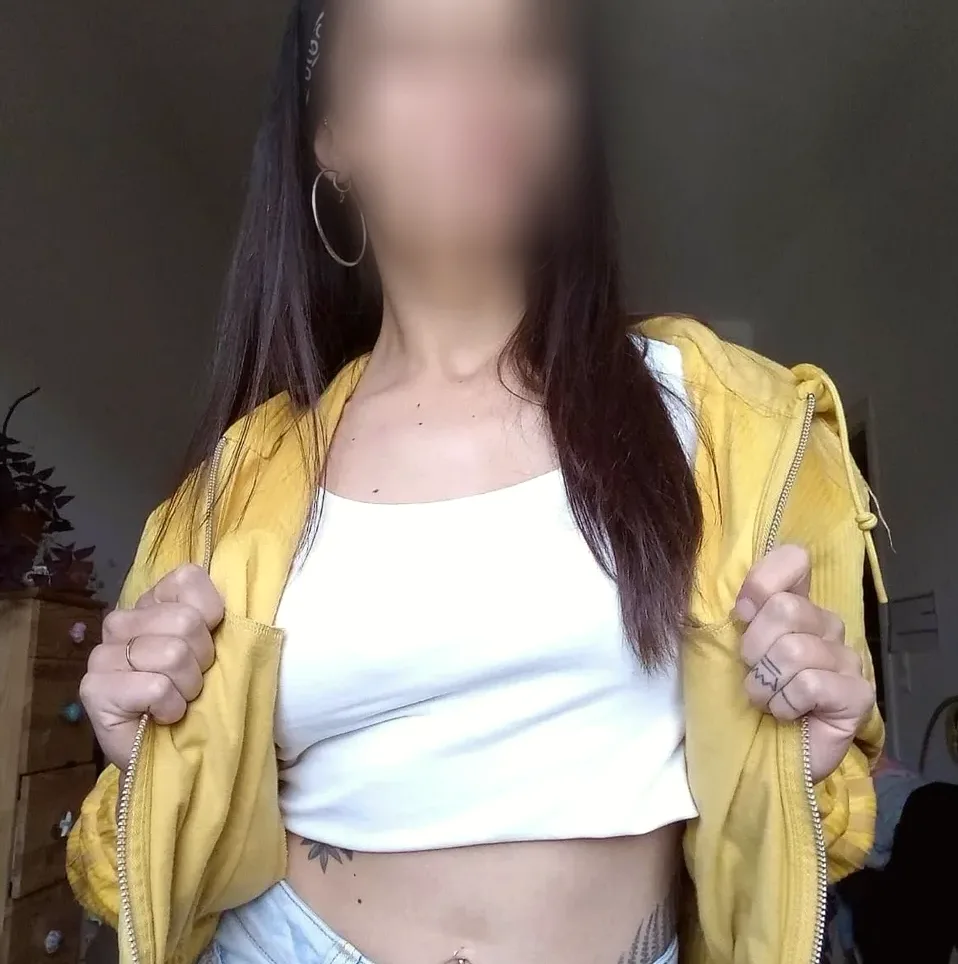 Fiona, 36