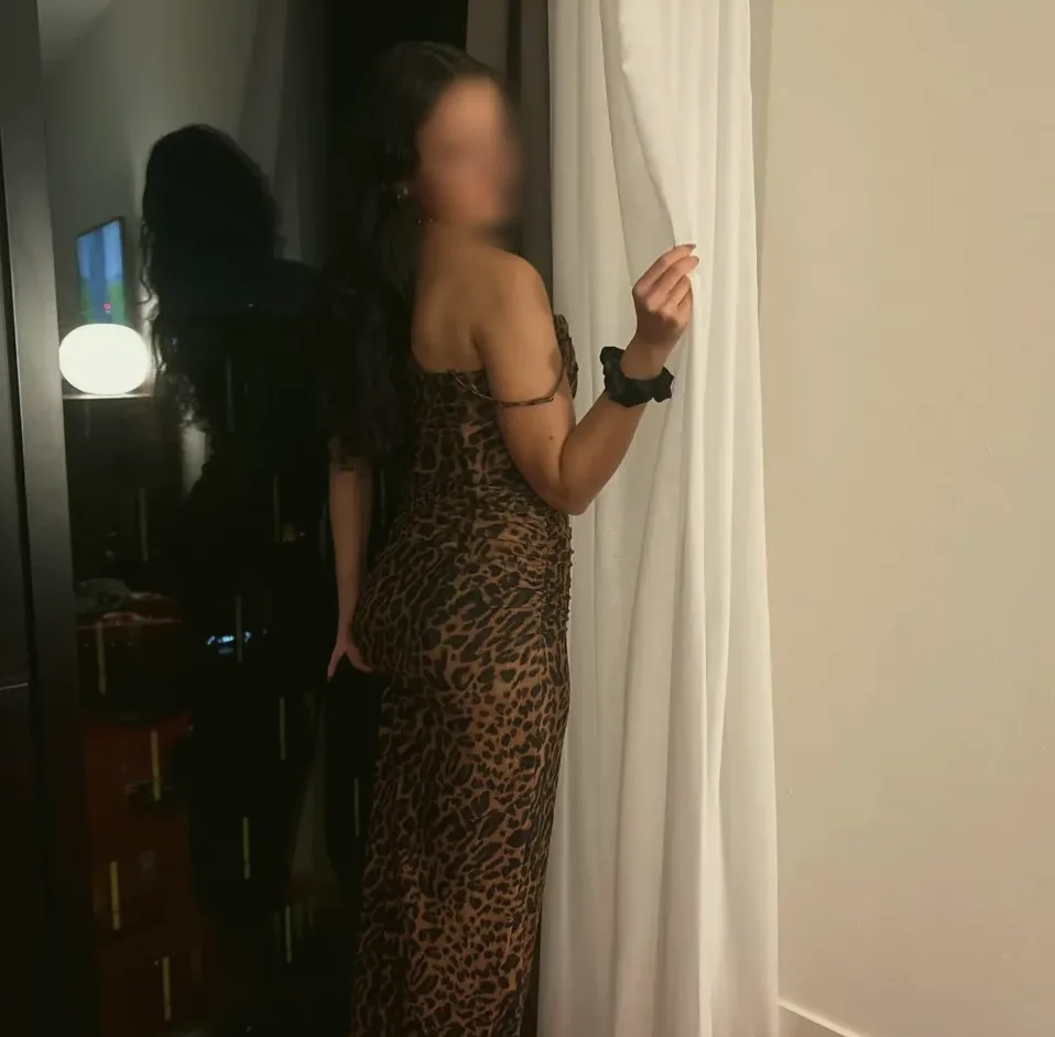 Lara, 19