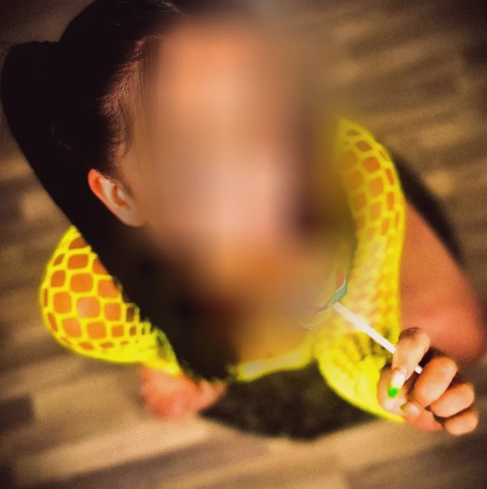 Viktoria, 35